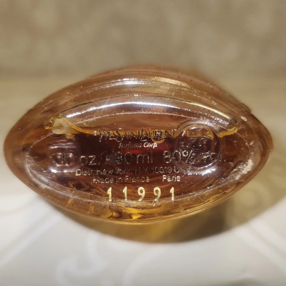 Yves Saint Laurent Opium Eau de Toilette - Red and Gold (Discontinued) - Picture 7 of 7